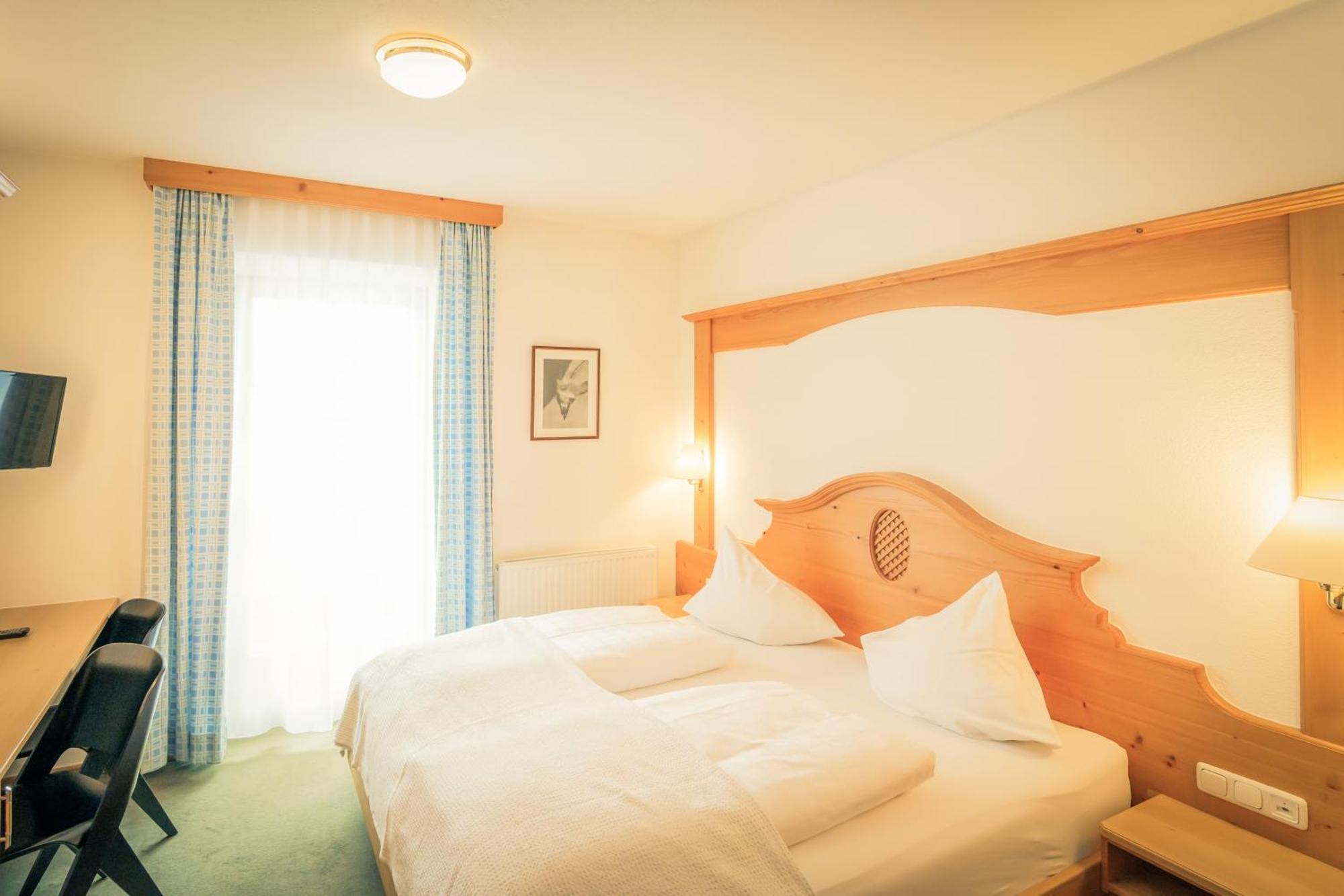 Posthotel Lechtal, Arlberg Holzgau Exteriör bild