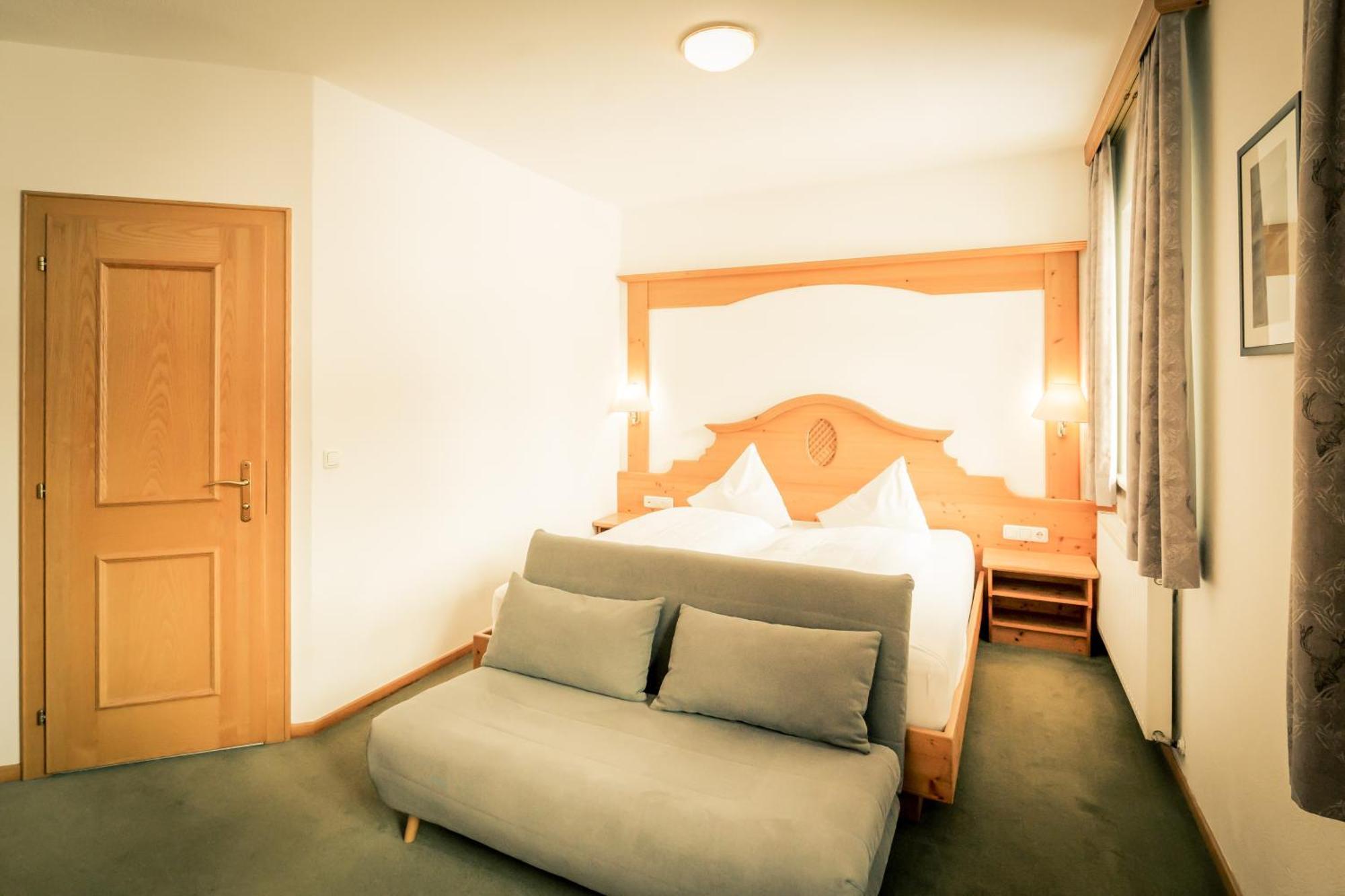 Posthotel Lechtal, Arlberg Holzgau Exteriör bild