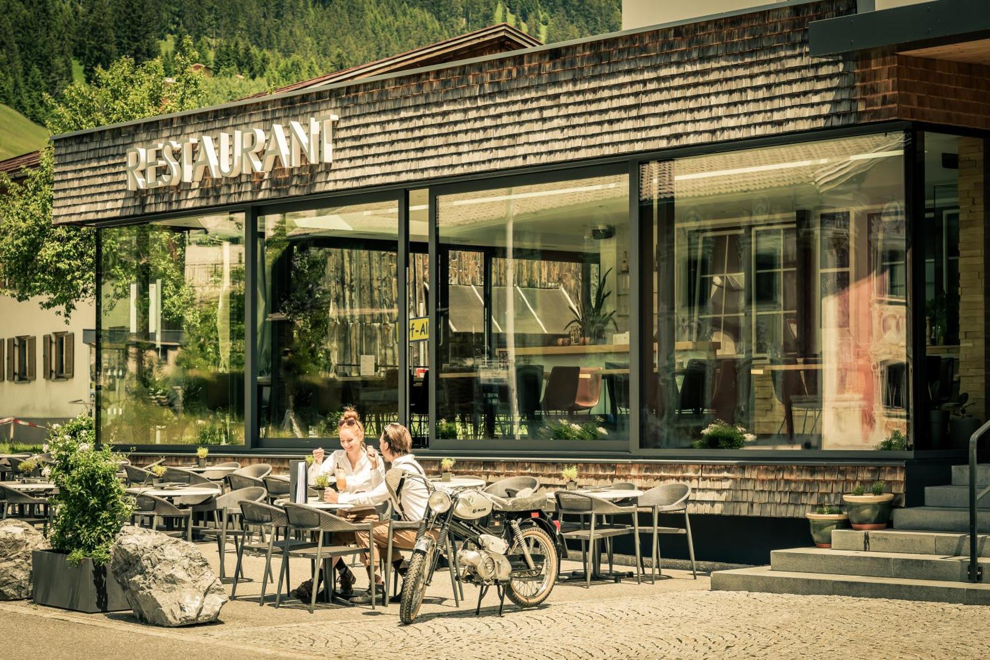 Posthotel Lechtal, Arlberg Holzgau Exteriör bild